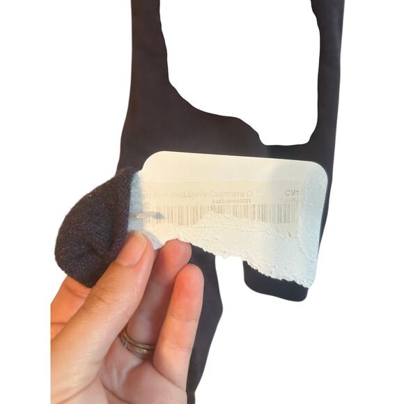 Thirty Five Kent Purple Cashmere Scarf - Picture 4 of 5